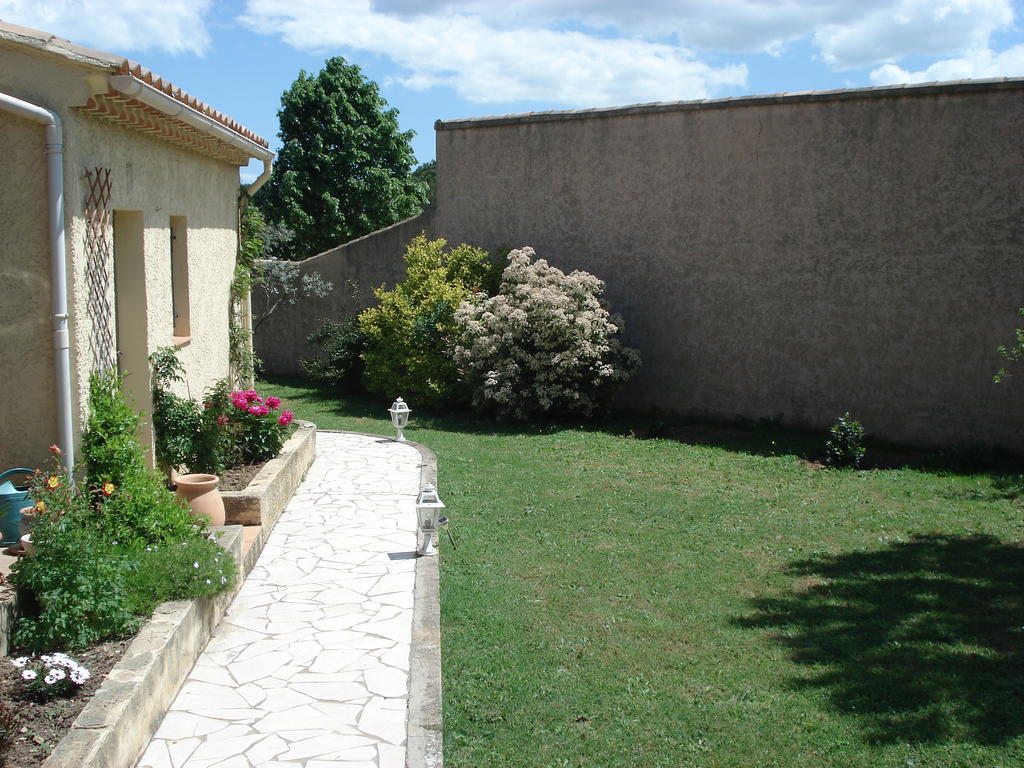 B&B L'Oustalet De Sylvie Villeneuve-les-Avignon Exterior photo